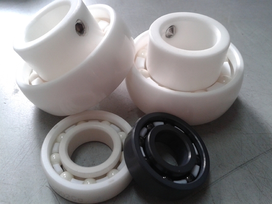Insertos cerâmicos ZrO2 UC205 Rolamento de esferas Gaiola PTFE Com rosca adaptadora em sistemas de transporte